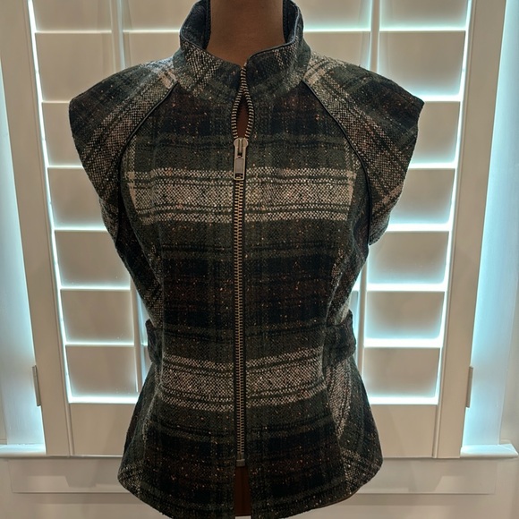 Cabi Vest - Picture 1 of 9